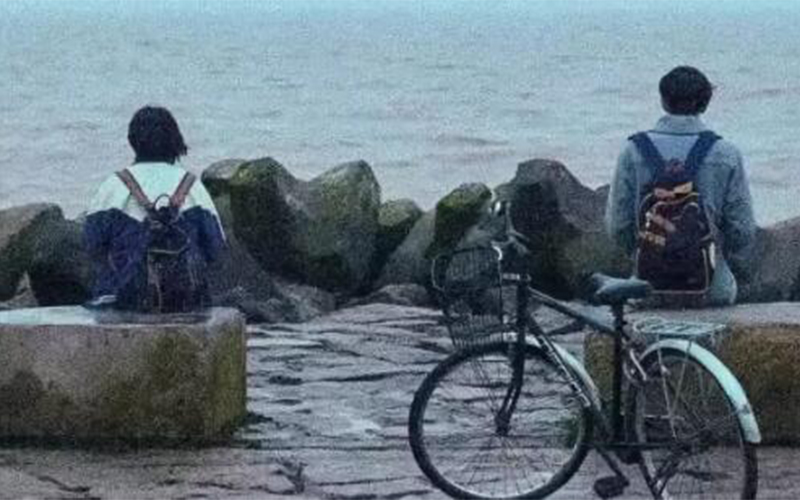 《悲伤逆流成河》,我看到了什么?